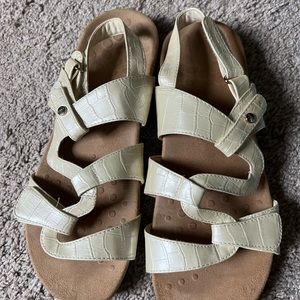 Vionic womens sandals